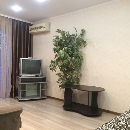 Ferienwohnung Проспект Металлургов 9 Krywyj Rih Exterior foto